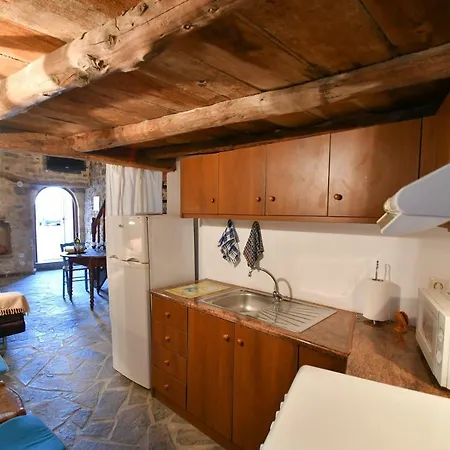 Stone House Apartment