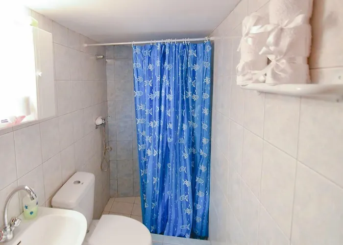 Stone House Apartment Malona Village