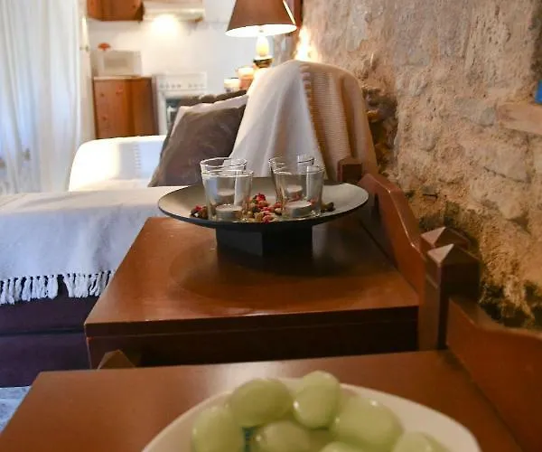 Stone House Apartment